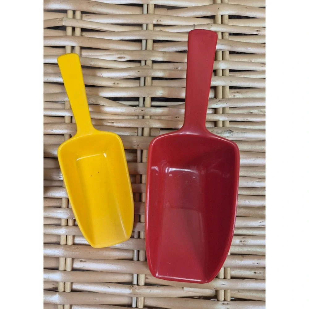 Vintage InterDesign Plastic Kitchen Scoops Red Yellow Set of 2 Hong Kong Retro